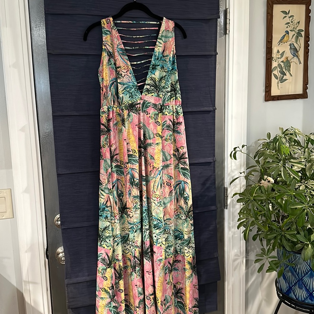 Woman’s sleeveless Summer dress by ASOS. Size 10